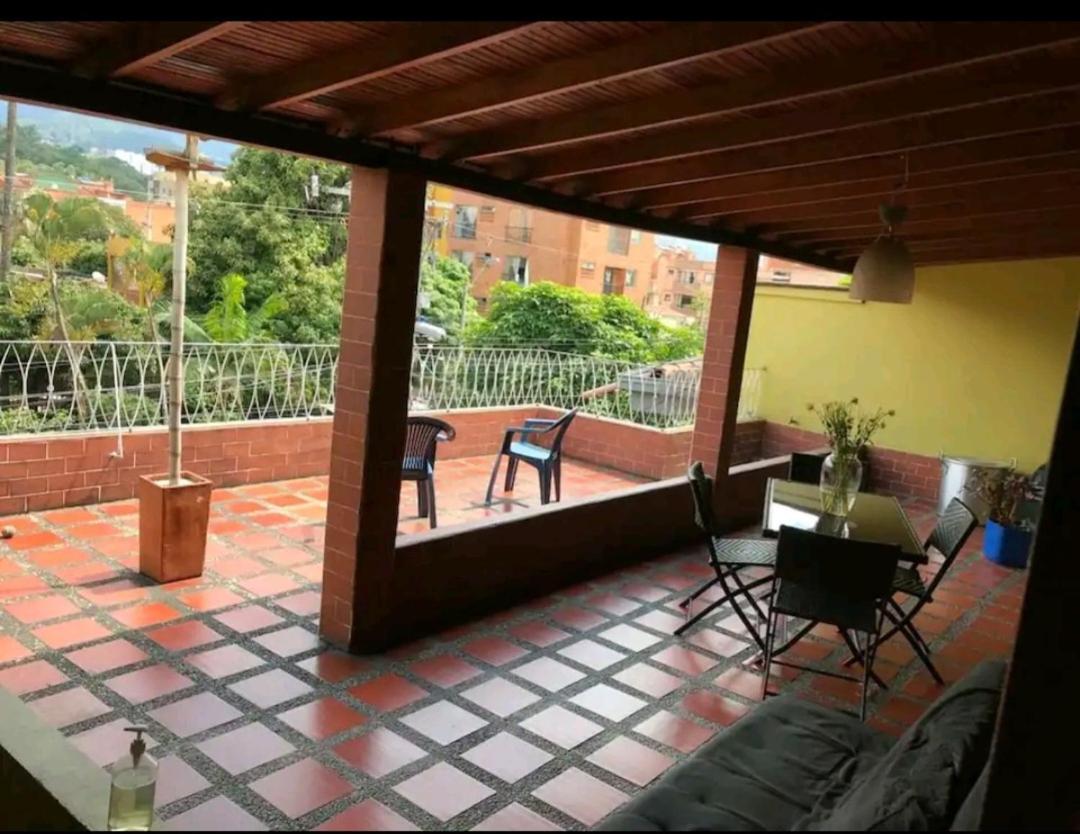 شقة ميديلين  في Alcobas Con Desayuno Incluido Bano Compartido المظهر الخارجي الصورة